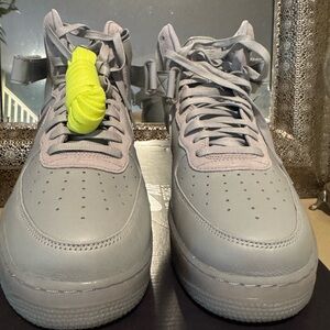 Nike Air Force 1 Mid ’07 QS – NEW in Box – Wolf Grey / Metallic Silver / Volt